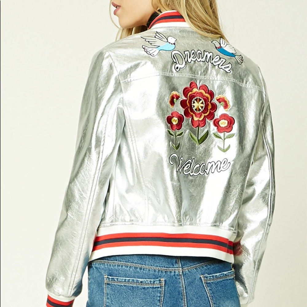 🪩Forever 21 small silver metallic bomber dreamers welcome red jacket